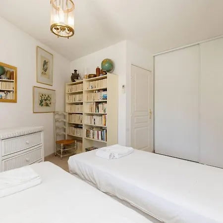 Palmier Calme, 2 Chambres, 2 Salle De Bains, 2 Wc, Clim, Parking דירה